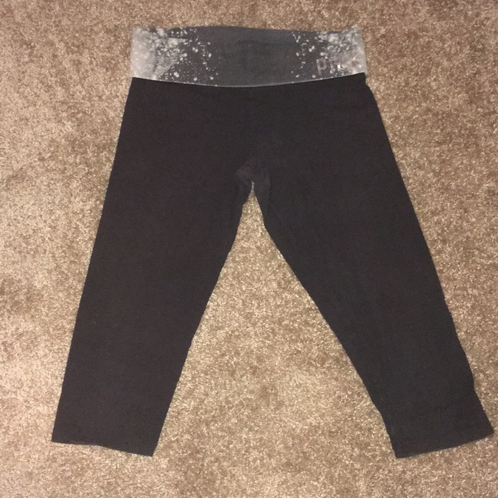 PINK cropped yoga leggings